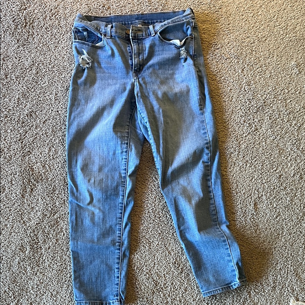 Levi's Women's Light Blue Skinny Jeans with Distressed Detail